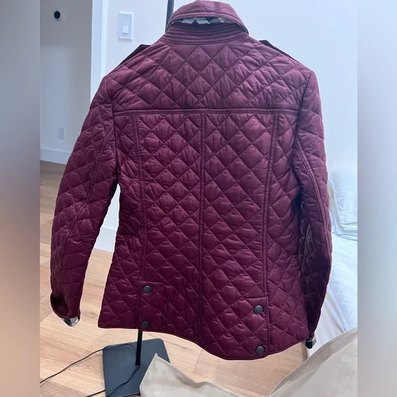 Burberry Diamond Quilted Jacket XS Maroon/Burgundy/Magenta